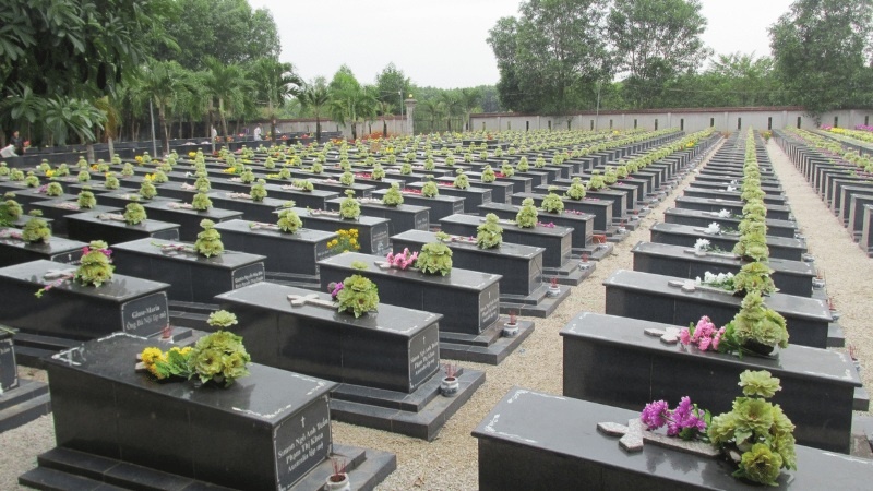 Chiêm bao thấy thấy nghĩa địa có người chui lên chốt đánh cặp số 26 - 42